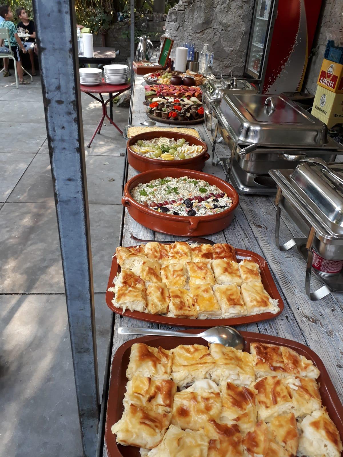 Buffet met huisgemaakte gerechten